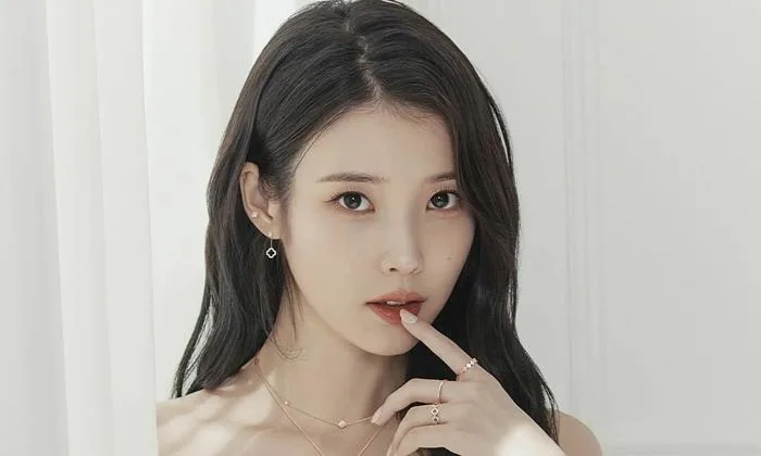IU: 