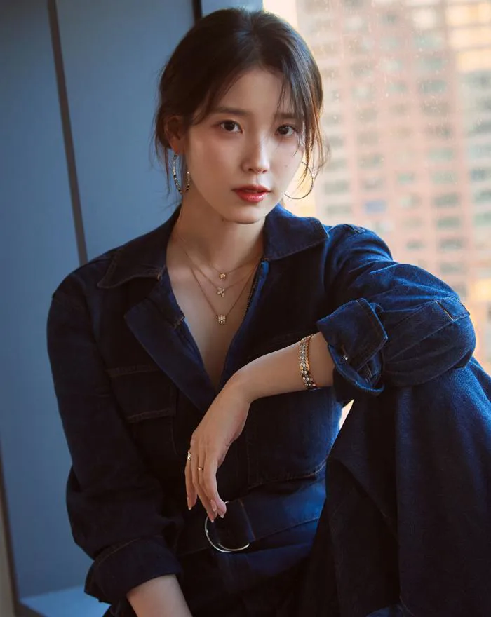 IU: Nhan sắc 'vạn người mê' cùng sự nghiệp thăng hoa ở tuổi 32