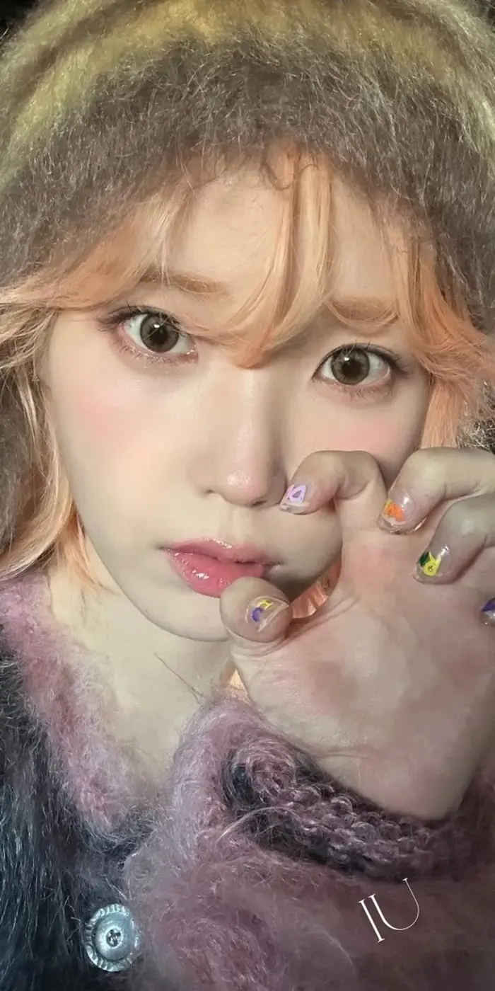 BST ảnh IU đẹp dịu dàng đậm chất nữ thần Kpop
