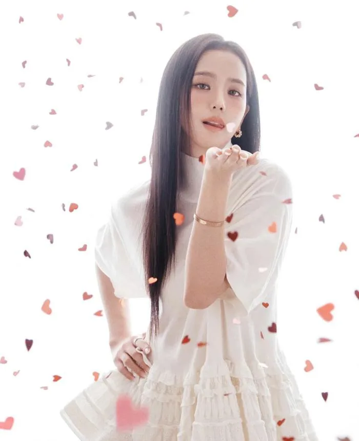 Jisoo (BlackPink) nhận giải thưởng tại LHP Canneseries dù diễn xuất gây  tranh cãi