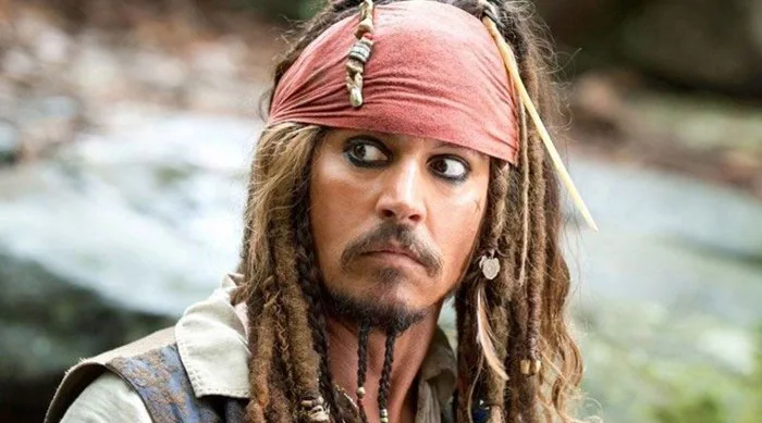 Johnny Depp bị đá khỏi vai 