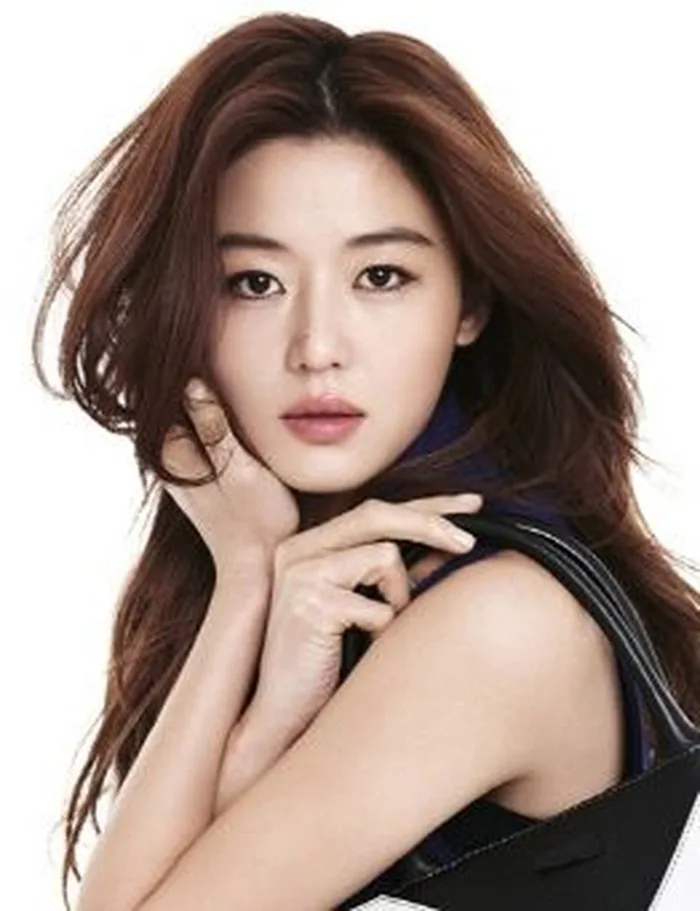 Ảnh siêu hot của Jeon Ji Hyun: Họ có thể nói xấu tôi, nhưng không thể nói  tôi xấu