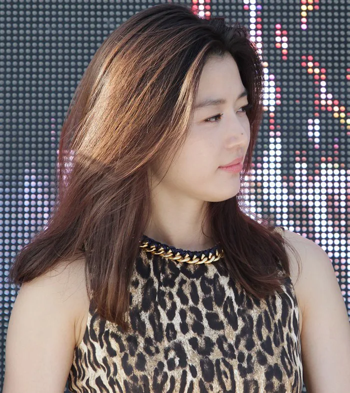 Tập tin:Jun Ji-hyun in 2012 01.jpg – Wikipedia tiếng Việt