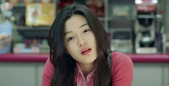 Điều gì đưa Jun Ji Hyun trở thành nữ thần không tuổi của phim ảnh và thời  trang Hàn Quốc?