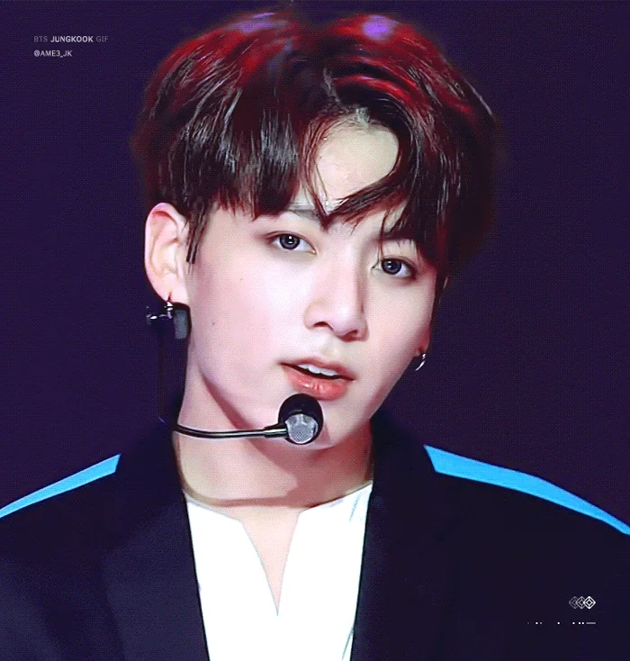 Fancam của Jungkook (BTS) hot trở lại: Combo tóc ướt, vest đen khiến Knet  