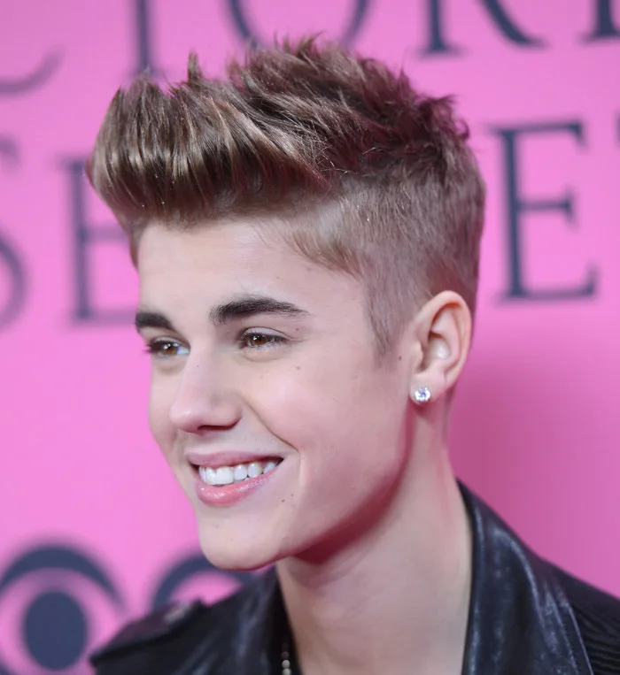 Ca khúc mới của Justin Bieber lập kỷ lục - Báo Người Lao Động