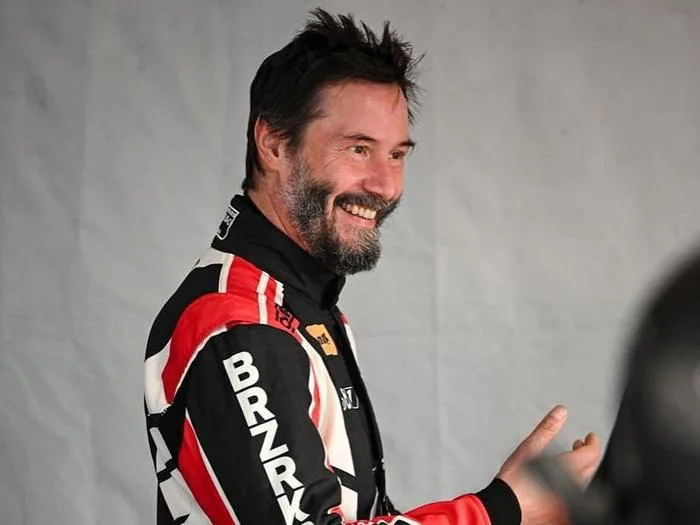 Keanu Reeves đua ôtô - Báo VnExpress Giải trí