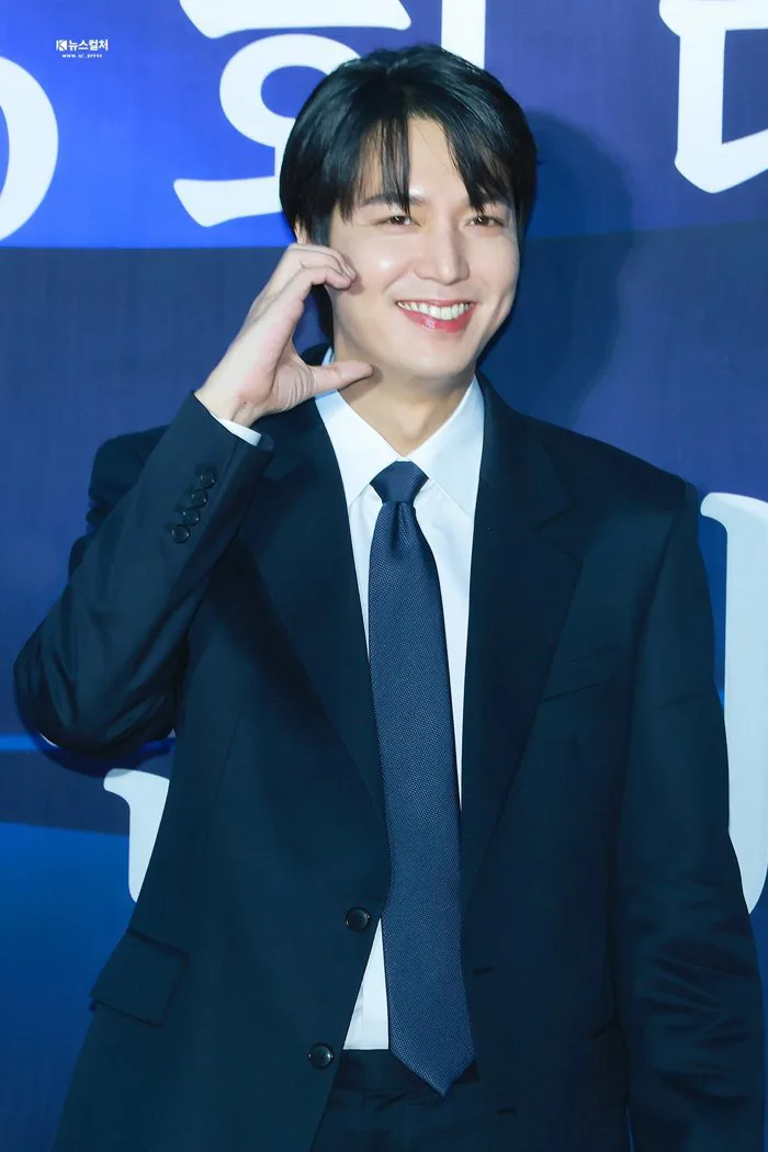Lee Min Ho đã làm gì với nhan sắc của mình thế này?