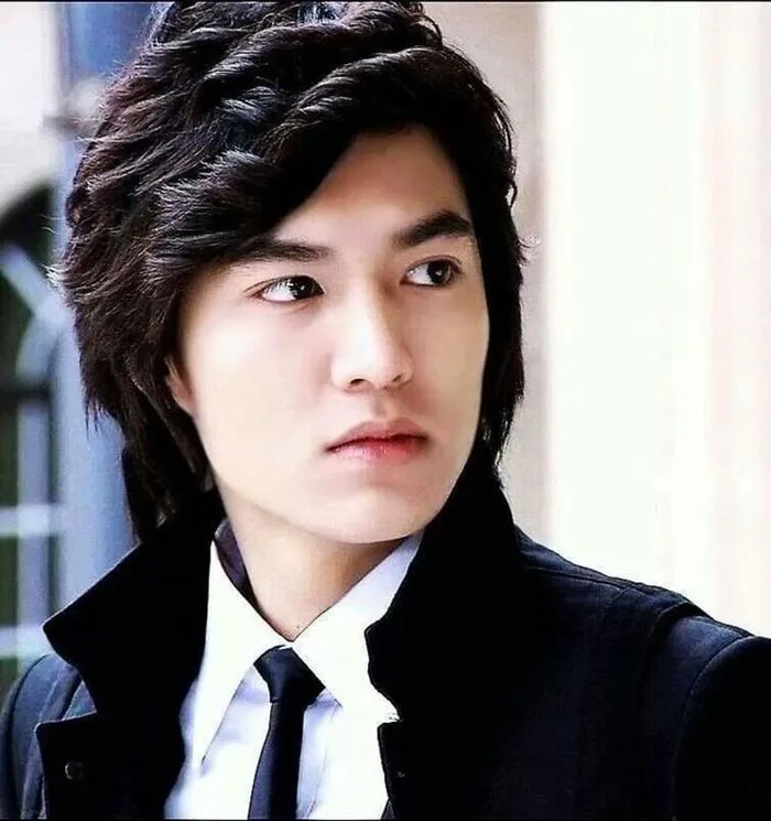 Lee Min Ho từng nằm liệt giường 7 tháng, không theo đuổi hình tượng mỹ nam  | Báo Dân trí