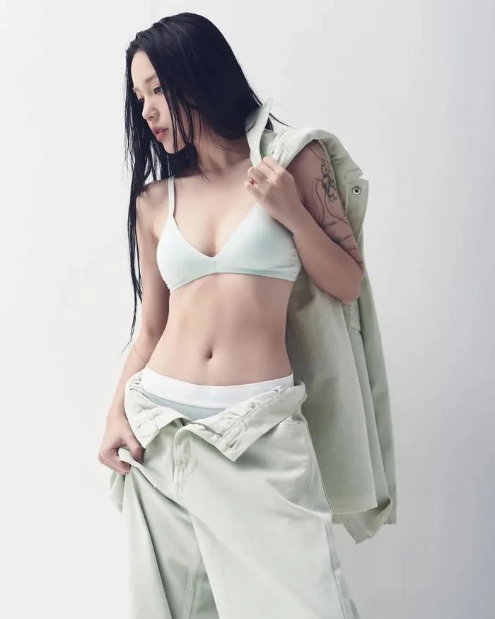 Linh Ngọc Đàm chuyển mình, tự tin làm mẫu ảnh nội y