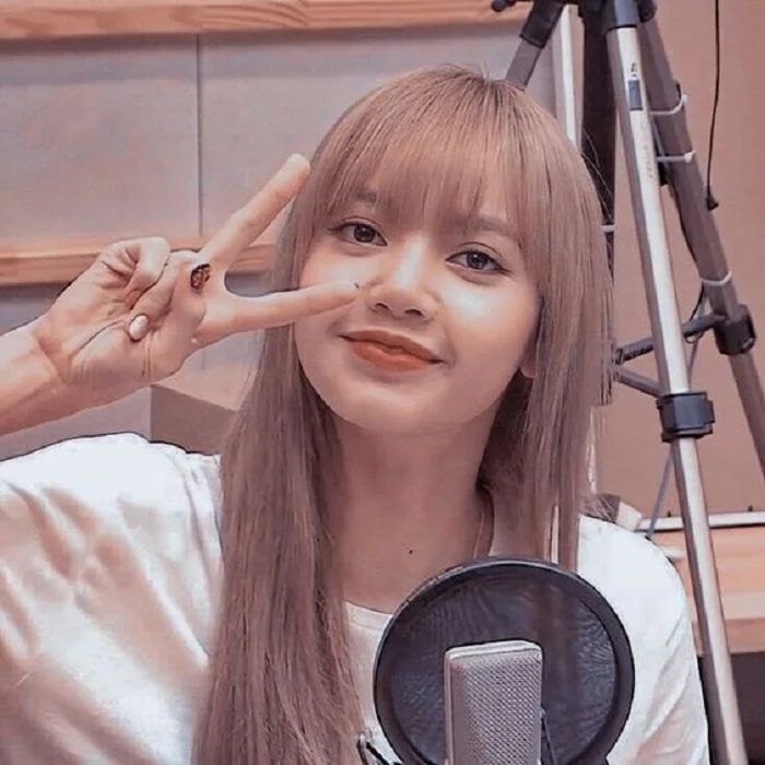 99+ ảnh Lisa mới nhất, hình nền Lisa siêu đẹp