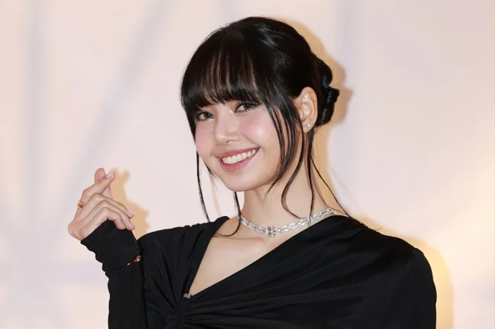 Bộ sưu tập ảnh Lisa Blackpink mới nhất cực dễ thương
