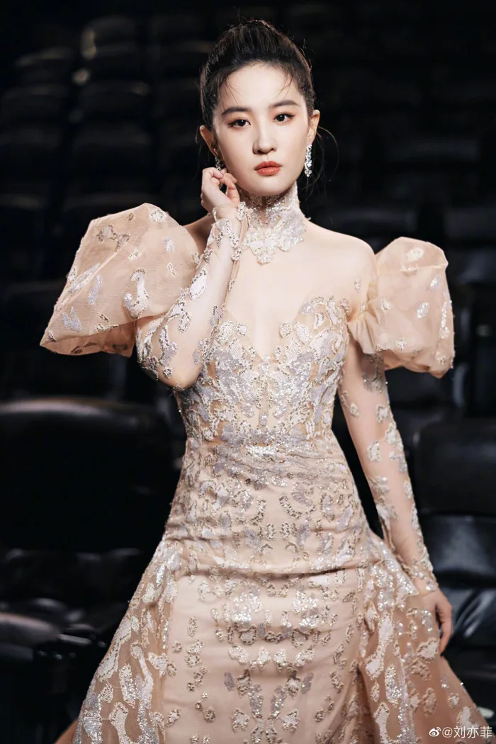 Lưu Diệc Phi quay lại thời kỳ đỉnh cao nhan sắc