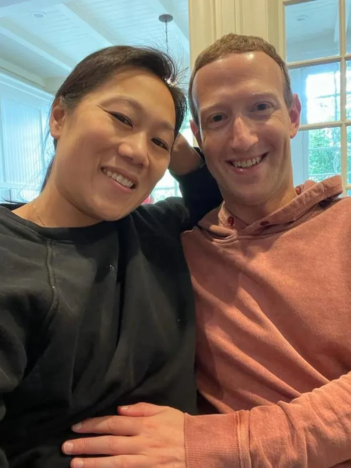Mark Zuckerberg báo tin vui trong bối cảnh một nửa tài sản đã bị 