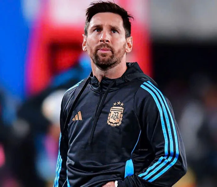Giọt nước mắt trọn vẹn của Messi trong trận bóng cuối cùng