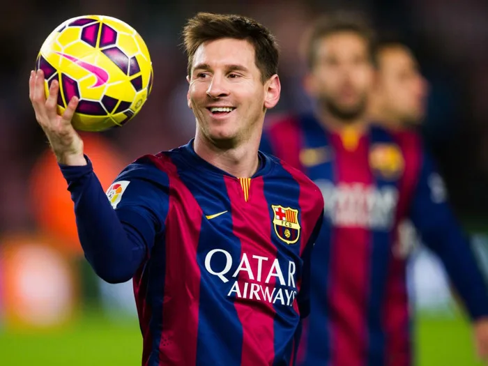 Hình ảnh “Messi giẫm lên áo Barcelona” và sự thật đằng sau