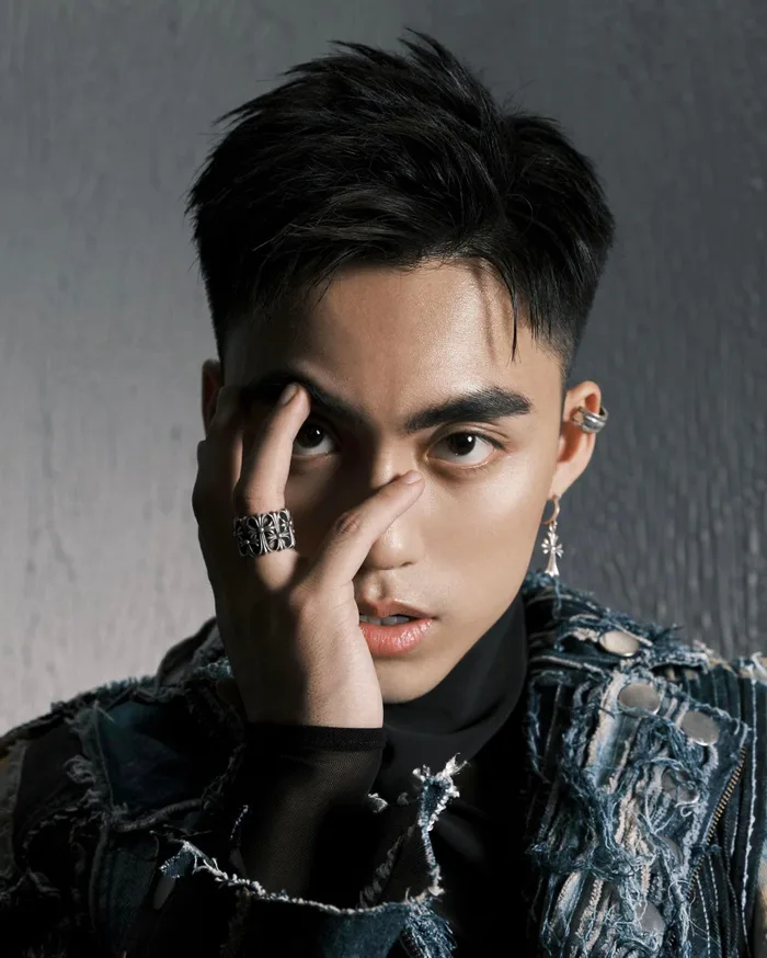 Ca sĩ MONO quy tụ loạt 'nhân tài' nhạc Việt làm nên album đậm chất hiện đại