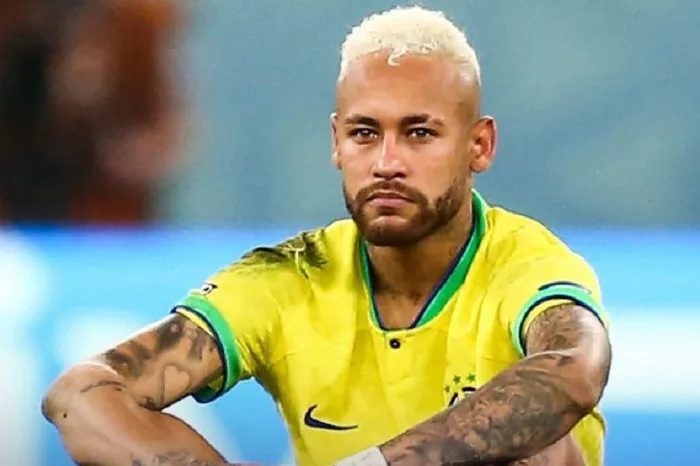 Tin tức mới nhất về Neymar khiến fan Brazil đau lòng