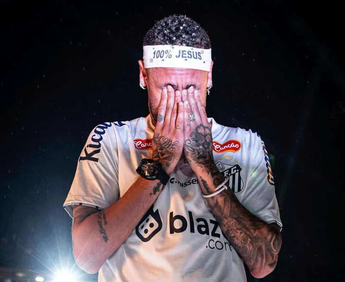 Neymar trở về Santos để hiện thực hóa giấc mơ dang dở