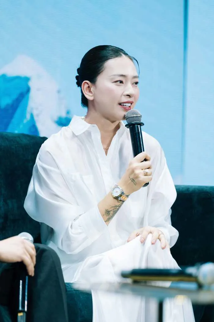 Ngô Thanh Vân từng khóc theo con, liên tục mất ngủ khi lần đầu làm mẹ