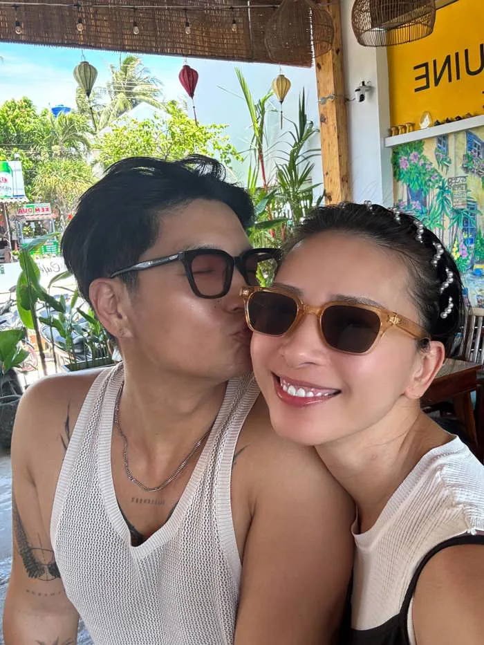 3 năm hôn nhân của Ngô Thanh Vân: Được chồng kém 11 tuổi chăm hơn em bé,  ngoại hình gây ngạc nhiên khi mang thai lần đầu ở tuổi 46
