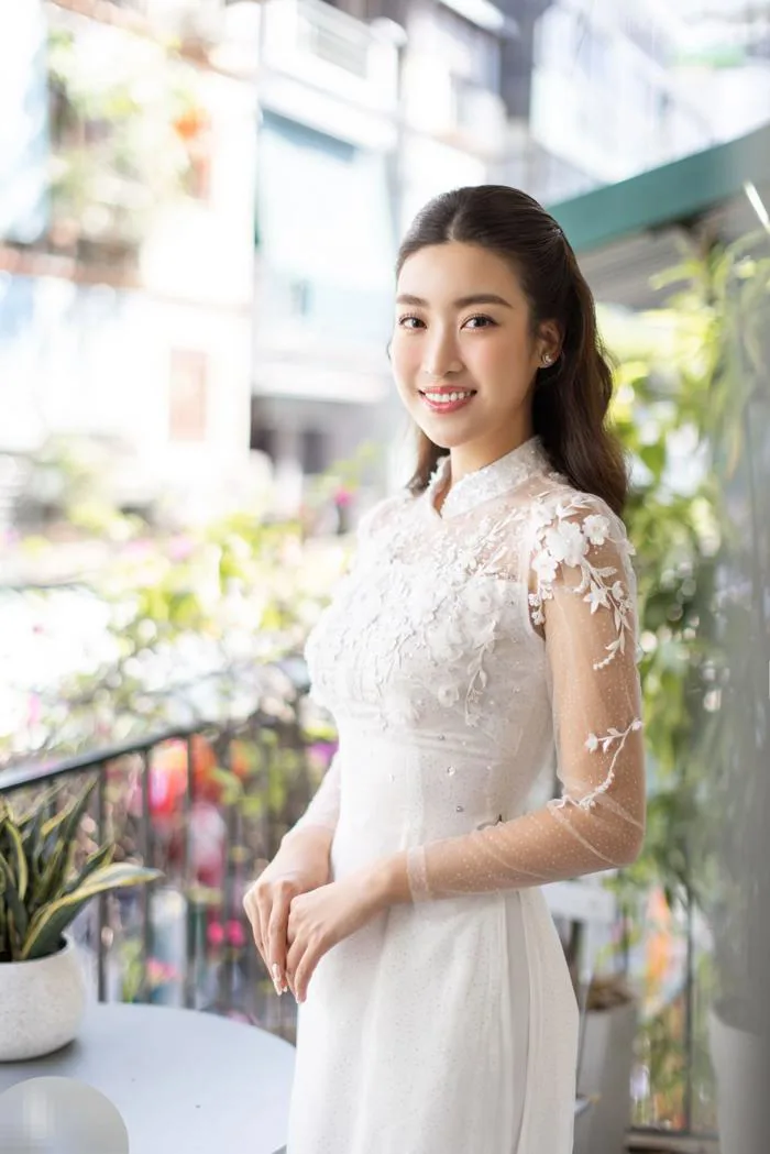 Áo dài đám hỏi - xu hướng từ đám cưới của Đỗ Mỹ Linh, Phương Nga, Minh Hằng