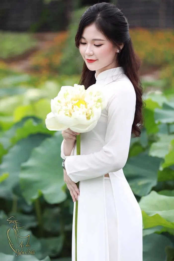 Khám phá cách lựa chọn áo dài đẹp phù hợp với dáng người cùng Áo Dài Yến  Hải | Báo Dân trí