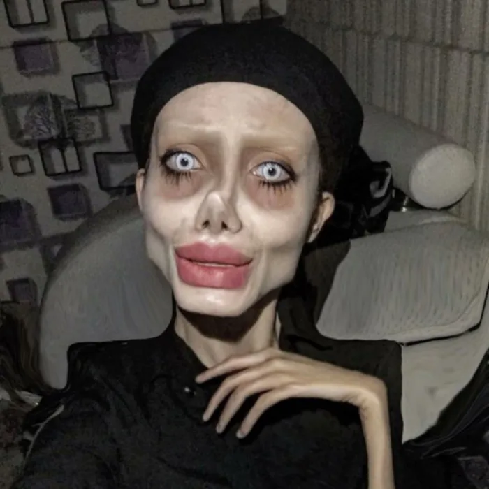 Cô gái ở tù vì tạo hình 'thây ma' giống Angelina Jolie gây sốc khi lộ mặt  mộc