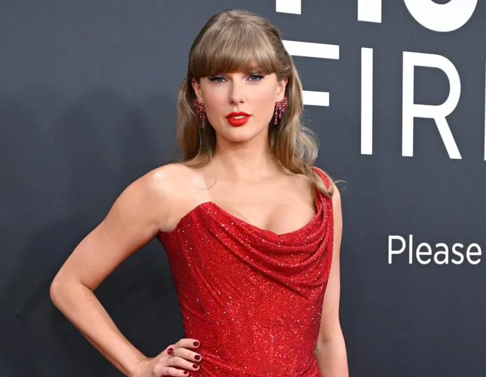 Taylor Swift, Sydney Sweeney và 10 ngôi sao diện đồ thảm đỏ đẹp nhất 2025 -  Tuổi Trẻ Online