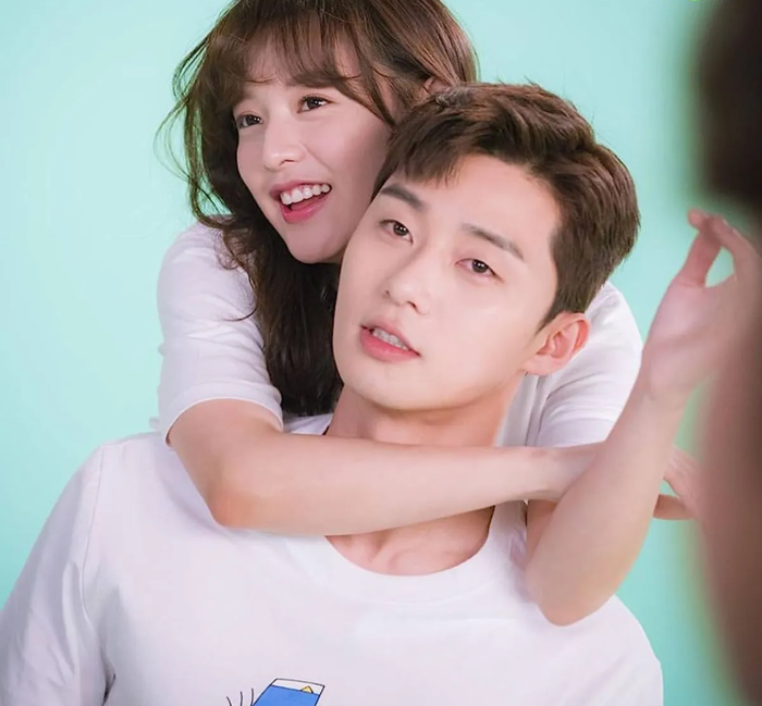 5 bạn gái nổi tiếng của Park Seo Joon trên màn ảnh