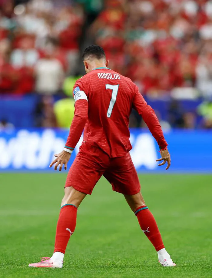 Ronaldo rực sáng, lập kỷ lục lịch sử tại World Cup