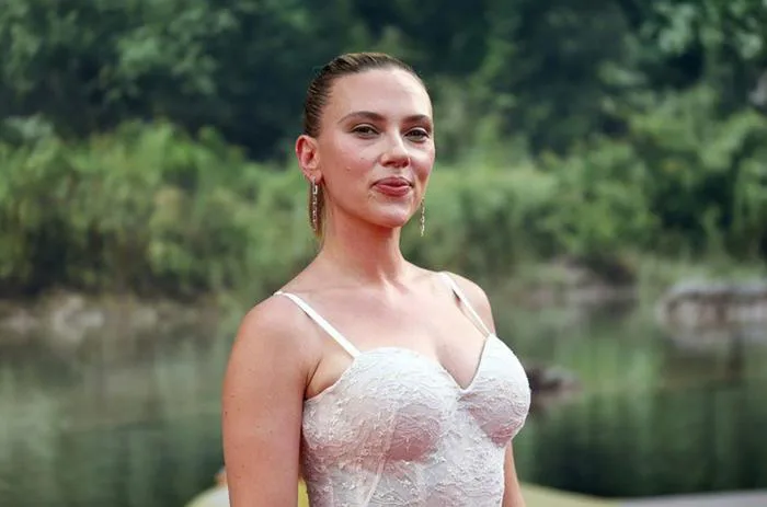 anh-scarlett-johansson-1