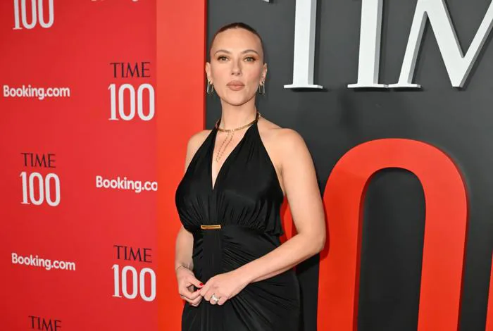 Phim đầu tay do Scarlett Johansson đạo diễn tranh giải tại Cannes