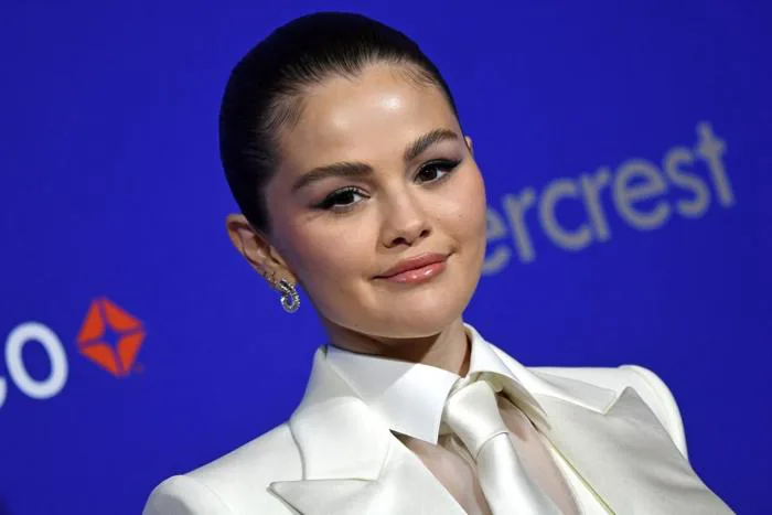 Phản ứng của Selena Gomez khi bị chính trị gia nói 'trục xuất khỏi nước Mỹ'
