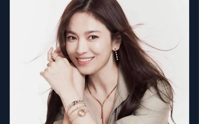 Song Hye Kyo chia sẻ hình ảnh mới nhưng đáng chú ý là dòng thông điệp kèm  theo