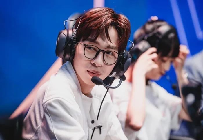 10 streamer có fan hùng hậu nhất Việt Nam: Dẫn đầu là gương mặt giải trí  đang được săn đón, 