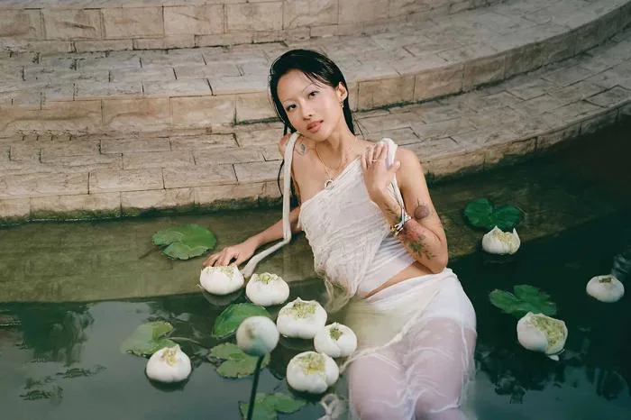 ELLE Interview] Thời nay của Suboi: Thả mình về tự nhiên | ELLE