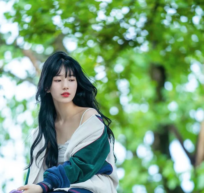 Suzy gây ấn tượng trong loạt ảnh mới