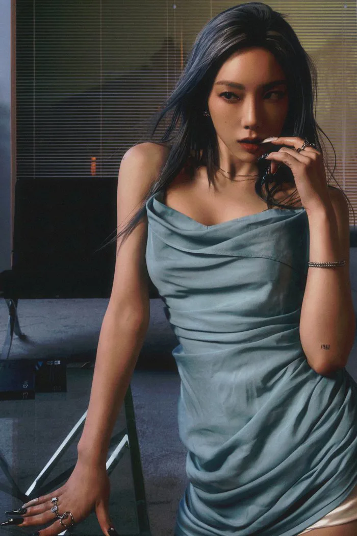 Taeyeon (SNSD) khoe dáng quyến rũ