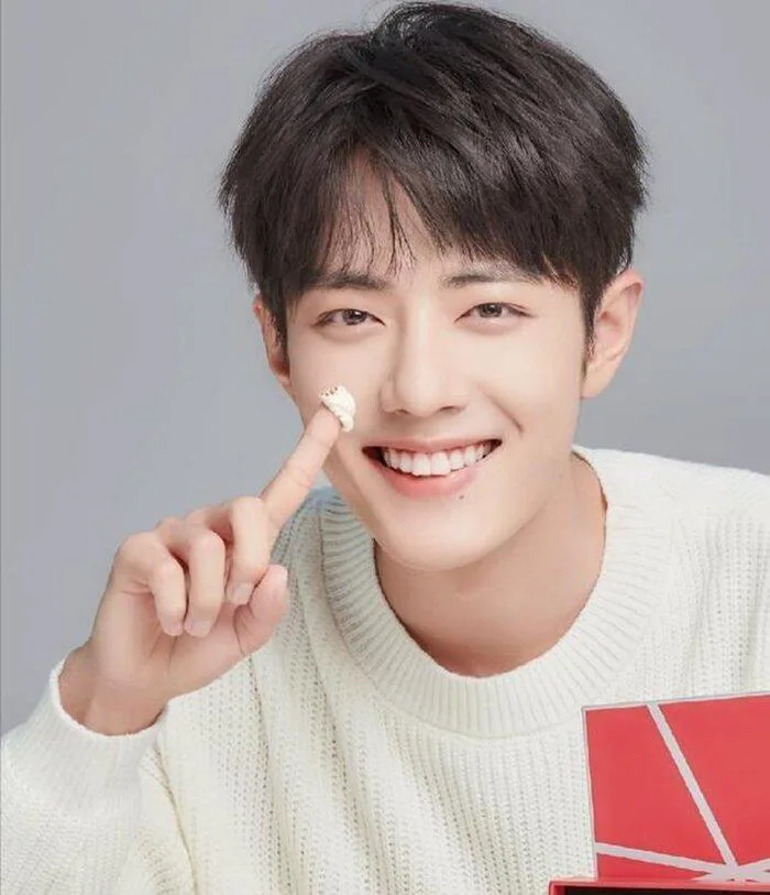 Bạo hồng như Tiêu Chiến: Sinh nhật 28 tuổi vượt 9 tỷ lượt xem, chiếm trọn  hot search - BlogAnChoi