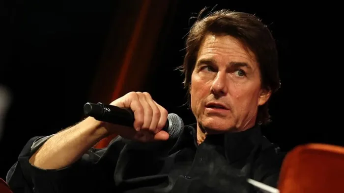 Tom Cruise: 'Không gì thay thế được con người'