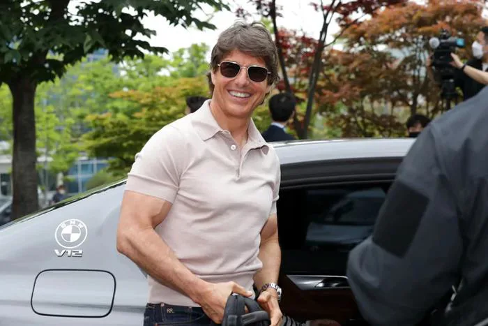 Tom Cruise: Quý ông sành điệu, mặc polo cũng đủ đốn tim khán giả - Tuổi Trẻ  Online