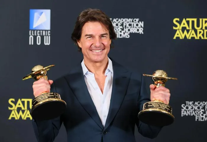 Tom Cruise 'lột xác' vẫn khó đoạt Oscar