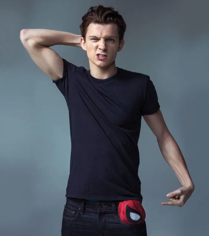 Anh em nhà Tom Holland - Saostar.vn