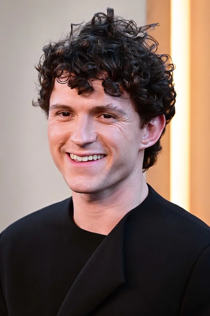 Tom Holland – Wikipedia tiếng Việt