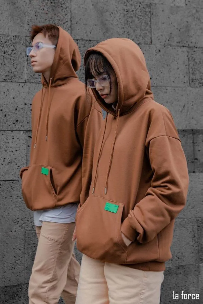 Ý tưởng phối đồ với áo hoodie cho nam, nữ đẹp như fashionista