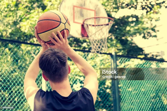 Ghi Bàn Trong Sân Bóng Rổ Nam Đẹp Trai Chơi Bóng Rổ Ngoài Trời Người Chơi  Basketbal Toned Hình ảnh Sẵn có - Tải xuống Hình ảnh Ngay bây giờ - iStock