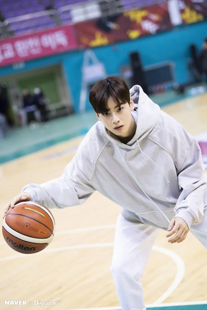 Minho và dàn nam thần xứ Hàn có visual bao ngầu khi chơi bóng rổ