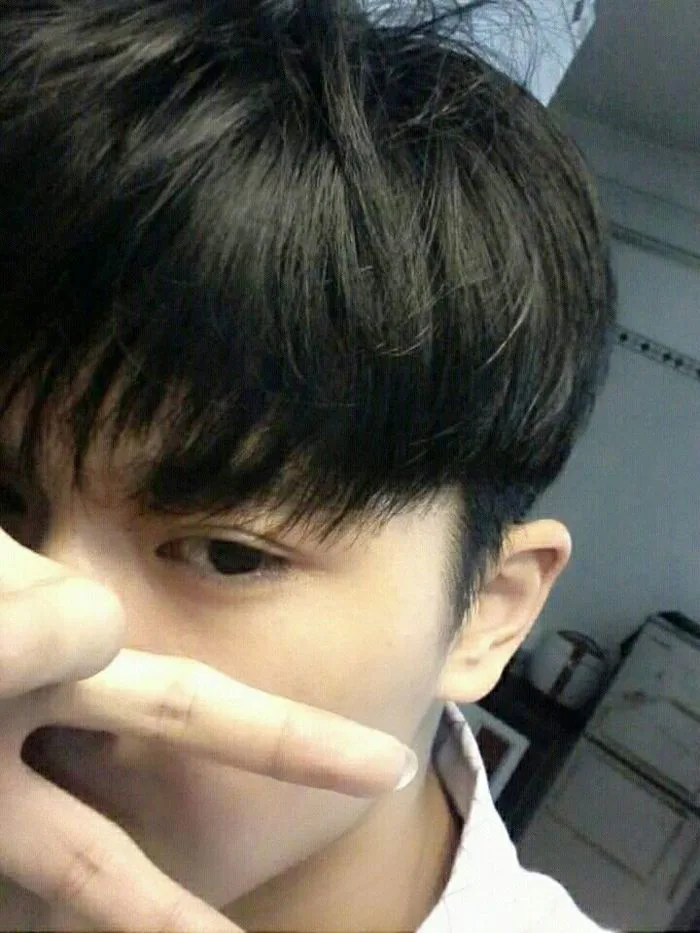 999+ Ảnh trai đẹp che mặt
