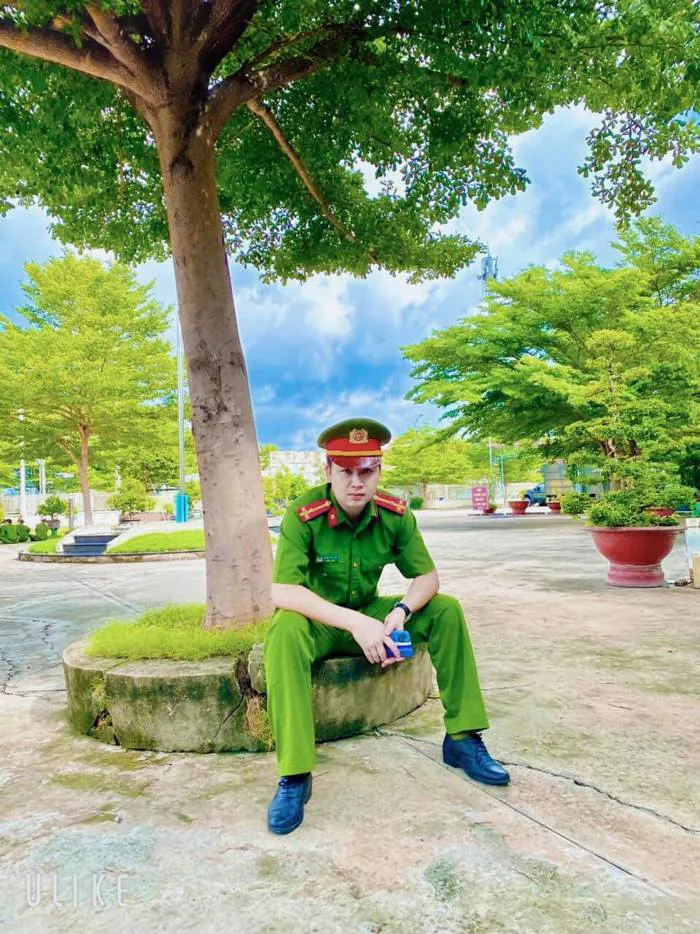 Hình ảnh những soái ca công an đẹp trai nhất Việt Nam